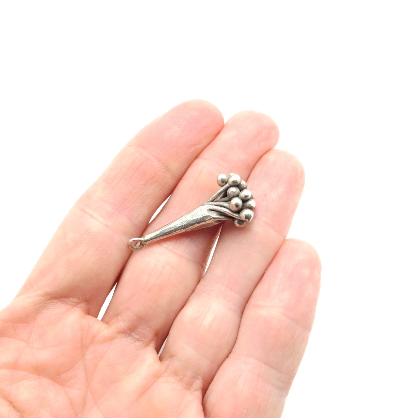 Thai Hill Tribe Silver Pendant – Wild Grape Bunch