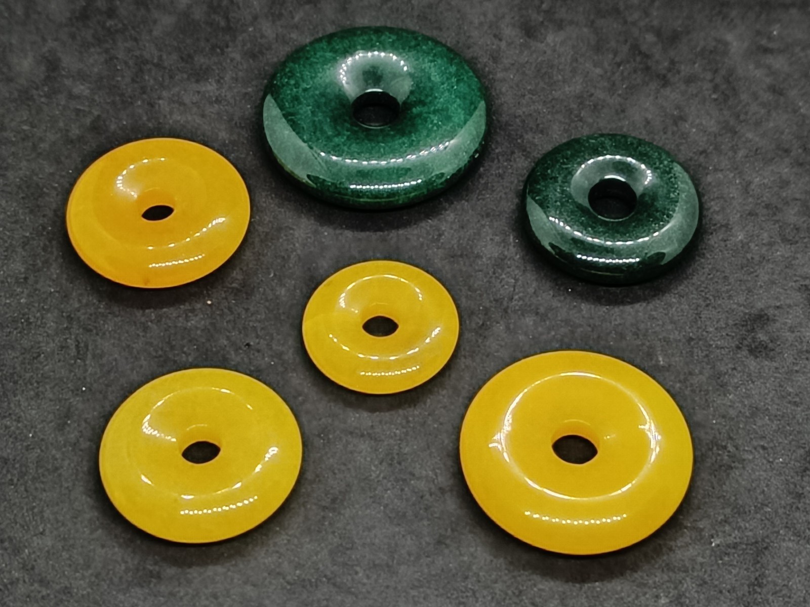 Lot 6 Pi Type Donut Pendants – 26mm to 39mm – Geometric Charms