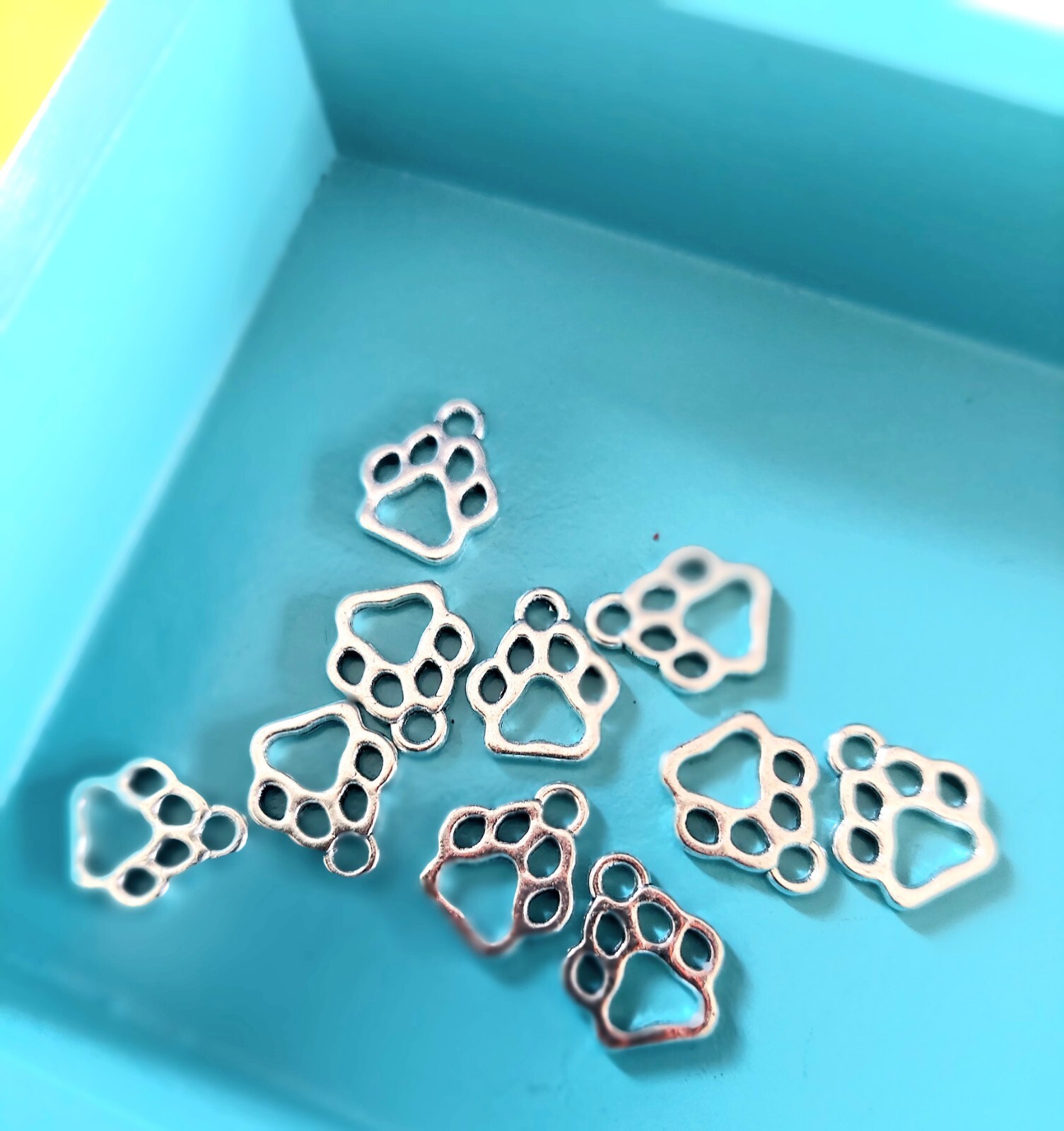 10 Paw Print Charms Antiqued Silver Tone Dog Pendants Connectors Links 13mm