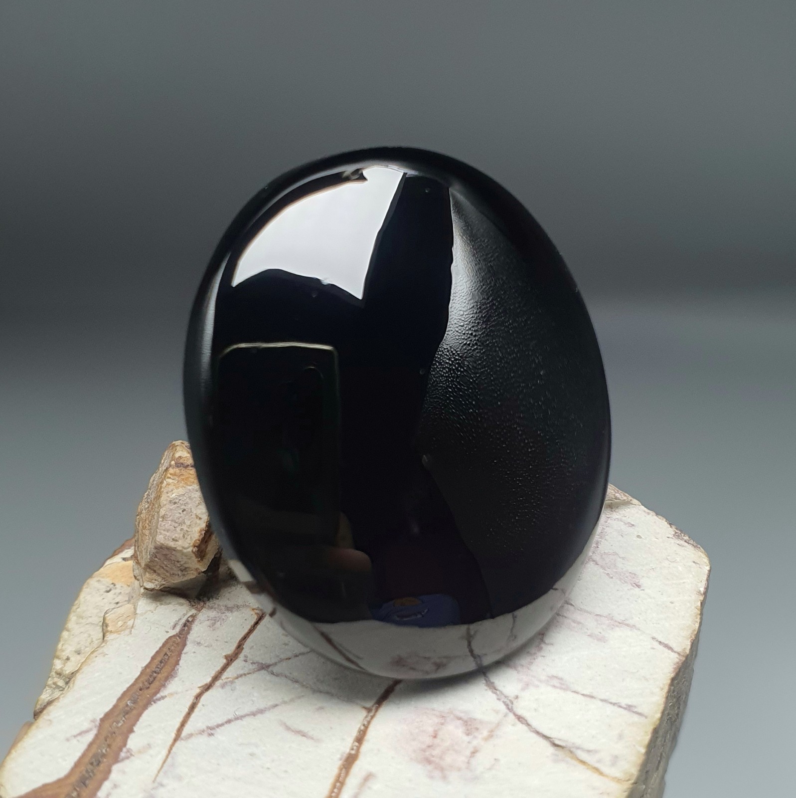 Black Spinel Natural Pleonaste Rare hand polished cabochon Thailand Kanchanaburi