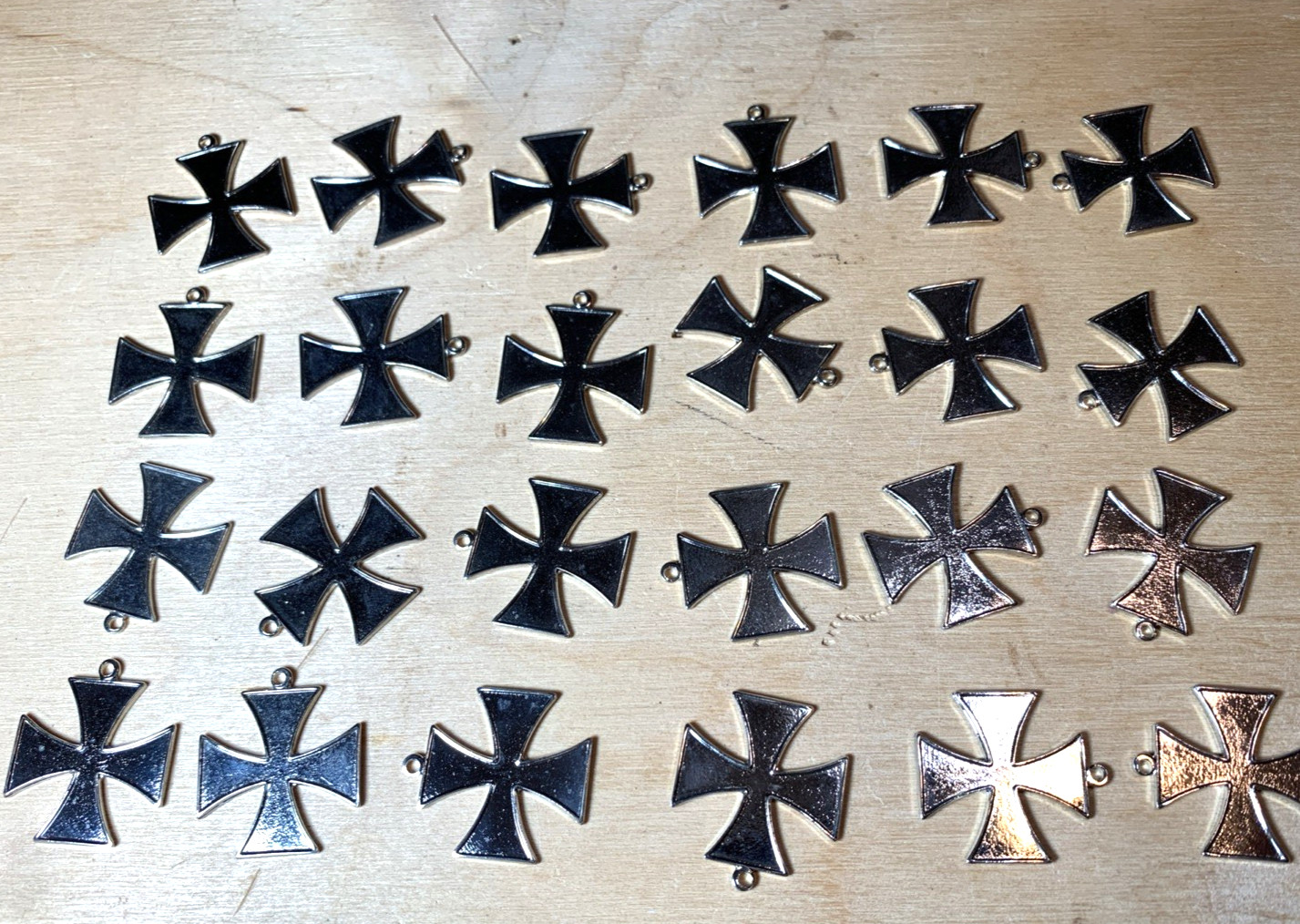 24 pcs lot Iron Cross Charms Pendants silver color maltese