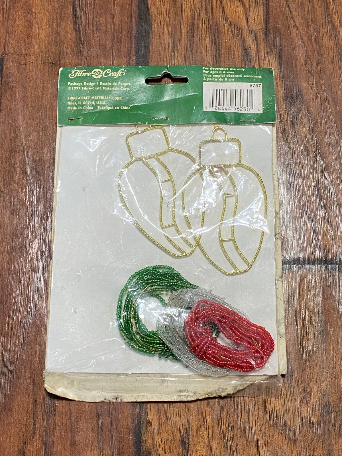 Craft Vtg Red, Green Beaded Braid Beauty Sequin Bead Christmas Ornament Kit