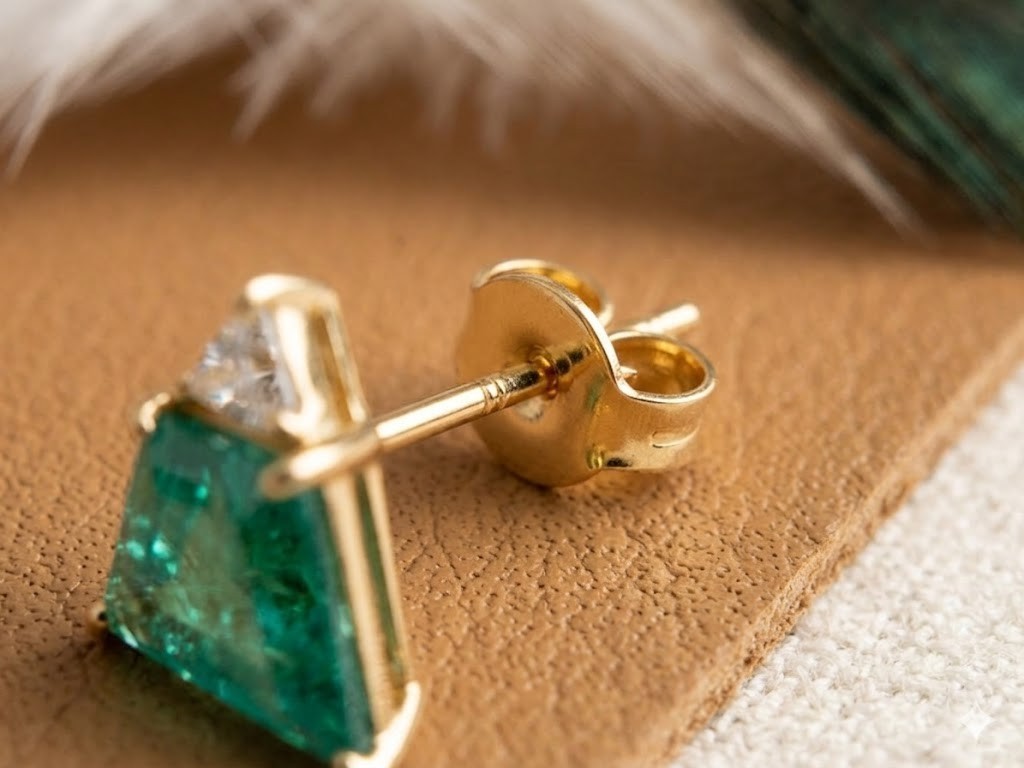 Kite Cut Emerald & Moissanite Earring For women in 925 sterling Silver Jewelry