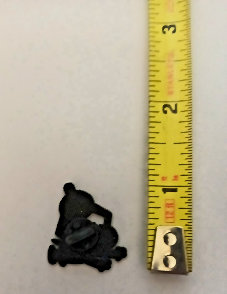 SNOOPY-PEANUTS-ENAMEL PIN-SHIP 2 OR MORE PINS FOR $5.49