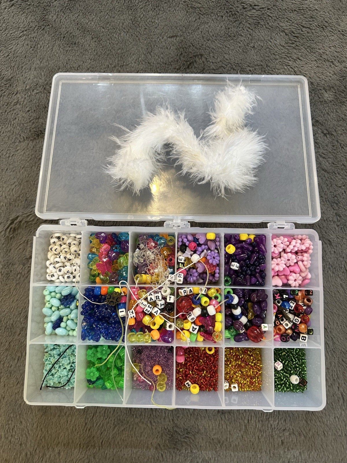Plastic Multicolor Bead Assortment Kit w/ Letter & Flower Beads, 2-2.9mm