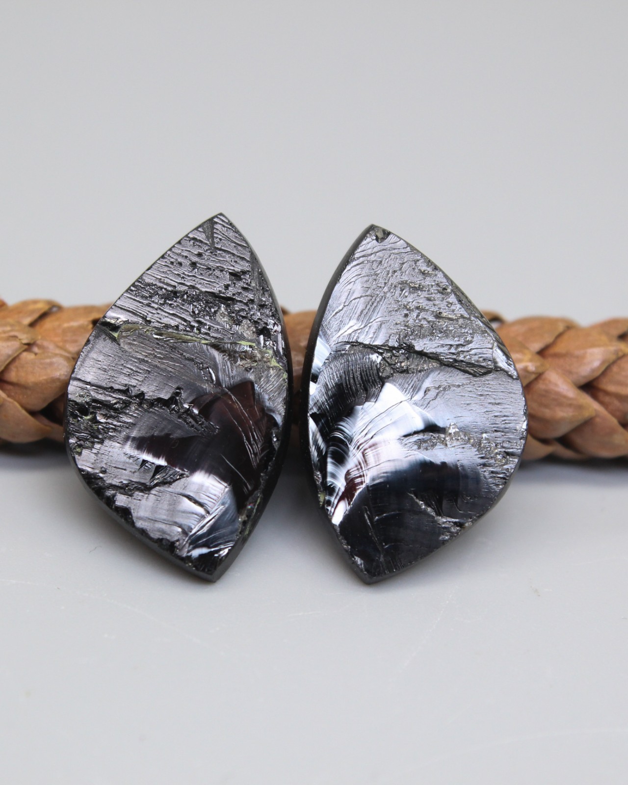 Black Spinel Natural Pleonaste Rare cabochon pair Thailand Kanchanaburi
