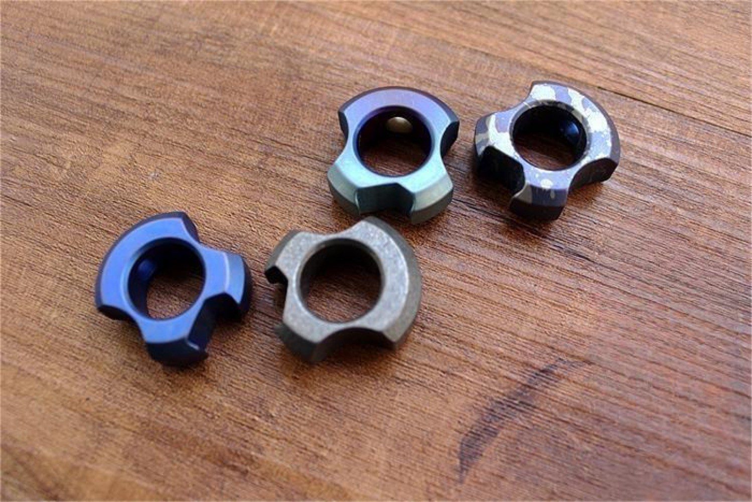 Titanium Alloy Knife Lanyard Bead Paracord Keychain Pendant tool EDC
