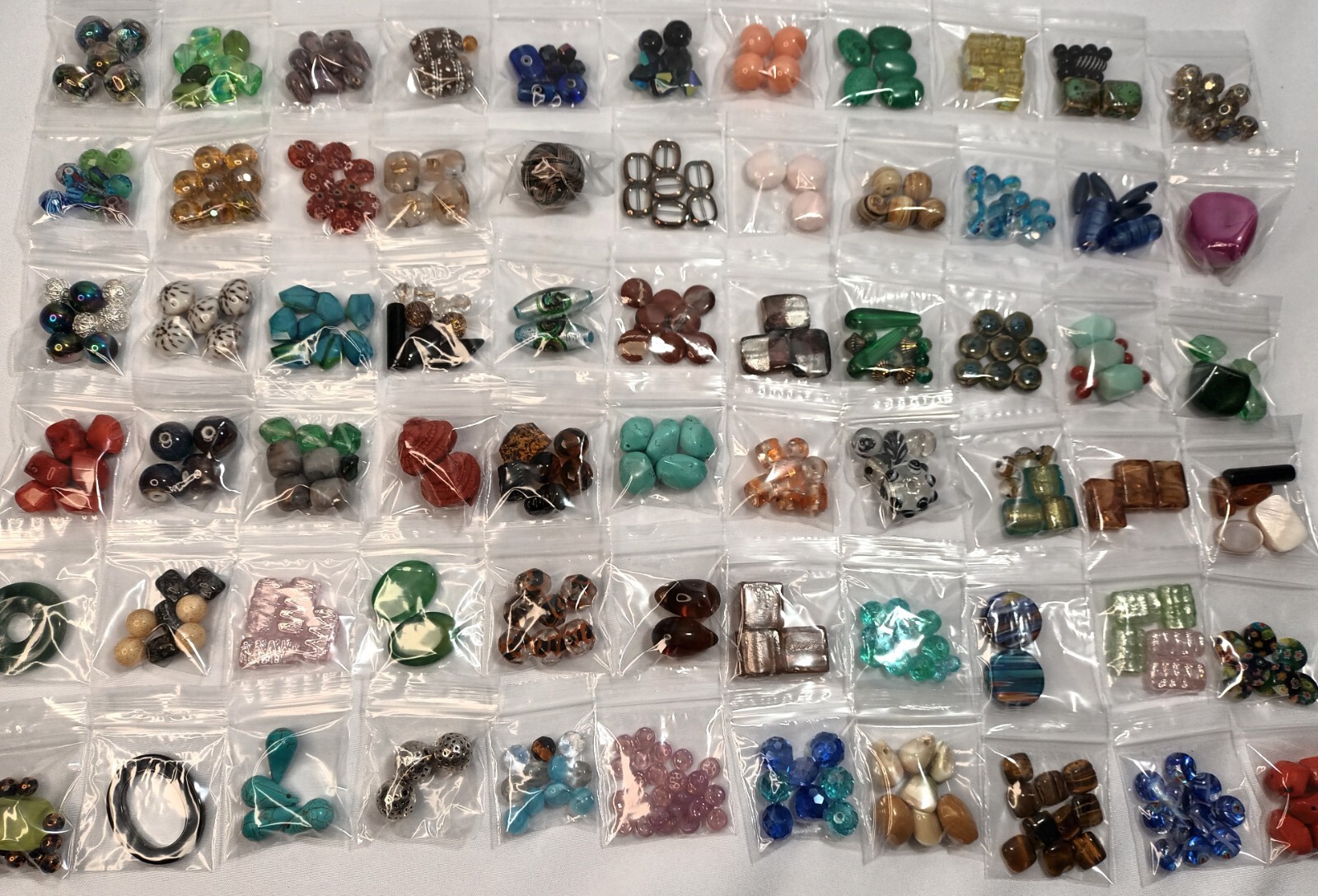 Mixed Lot of Assorted Bead Bags 25 High Quality Bead & Pendants Mixed Beads Grab
