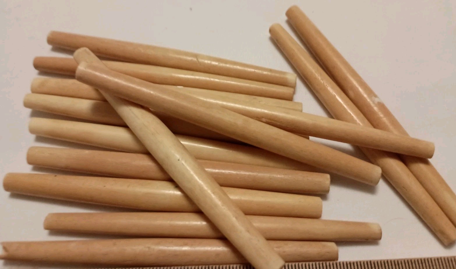 4 Inch Bone/Horn Hairpipe Beads – Pack Of 15- “Antiqued”