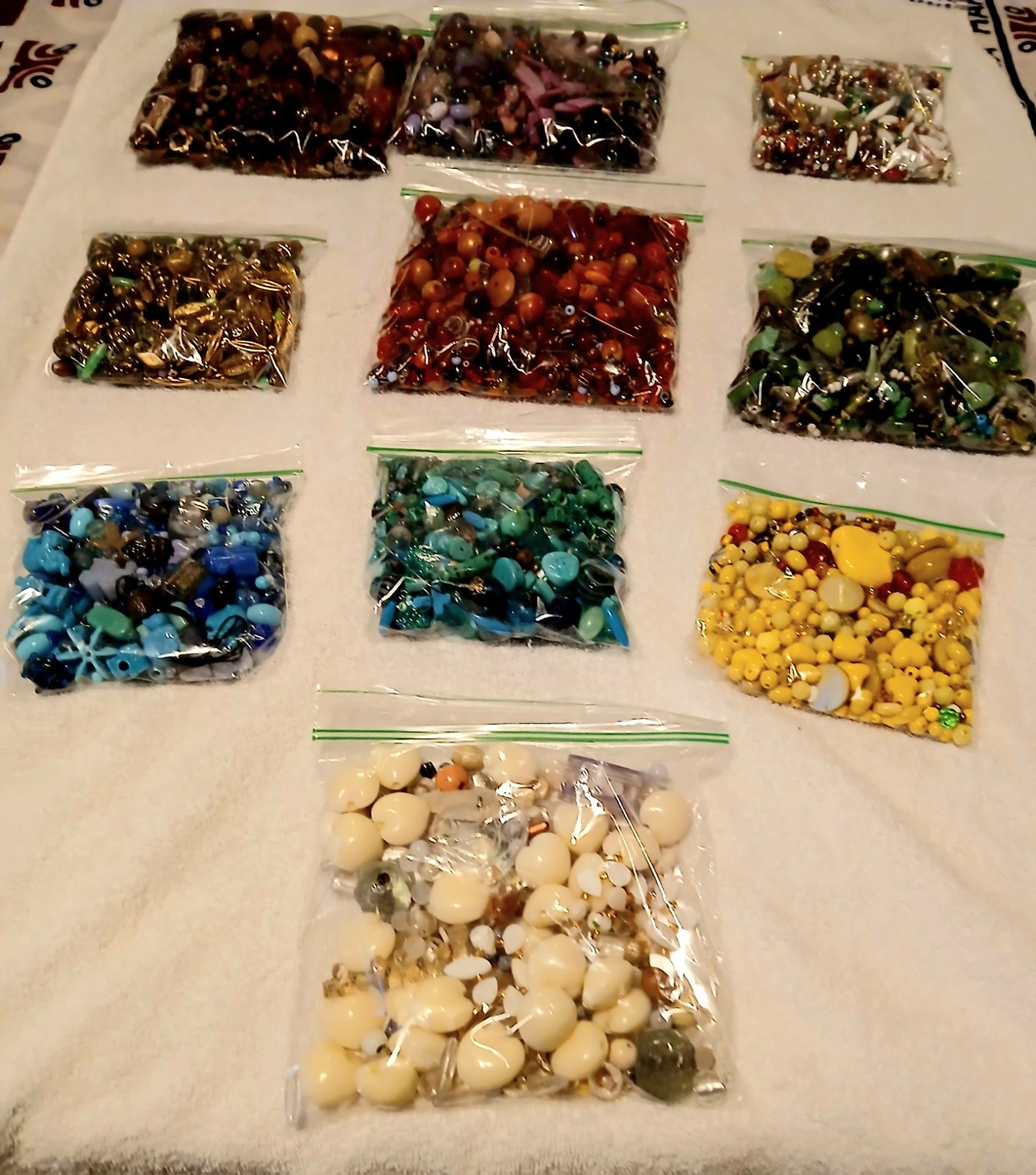 100’s Of Beads! One Lot Of 10 Zip Bags, ABOUT 8 POUNDS! A crafter’s paradise.