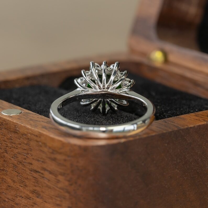 Vintage Chrome Diopside Gemstone Halo Engagement Ring 925 Sterling Silver Ring