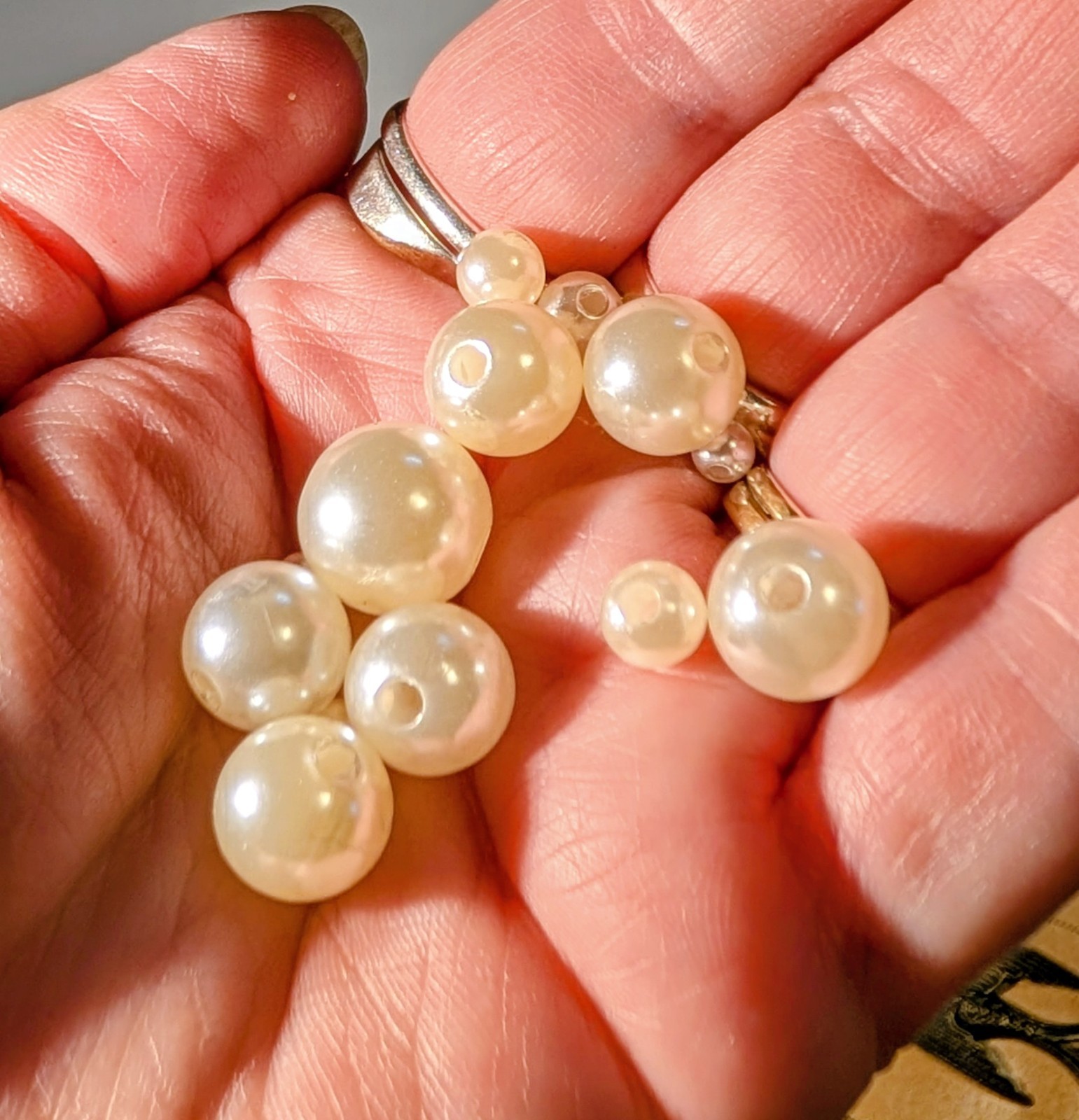 Modern Jewelry Making Crafters Lot Glass Beads Charms Clasps Leather Faux Pearls