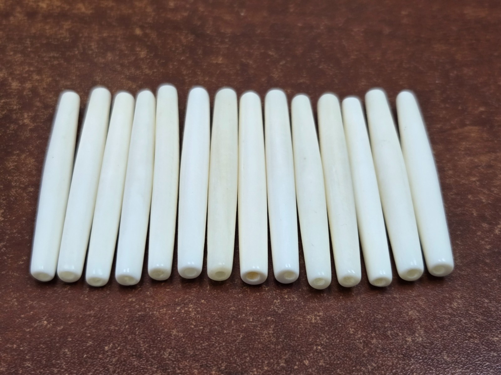 500 PCS WHITE BUFFALO BONE PIPE TUBE BEADING BEADS 2 1/2″