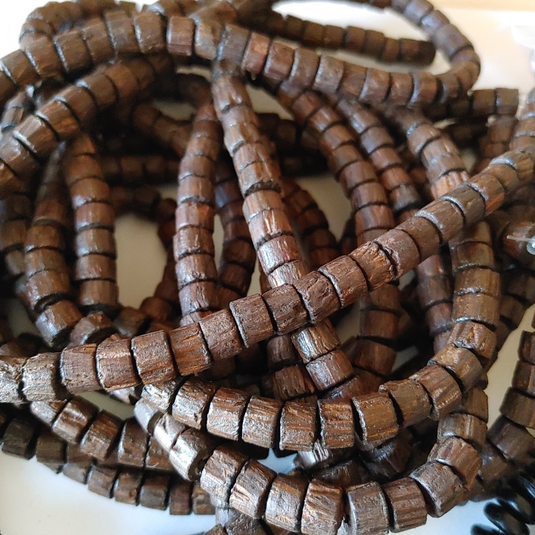 Large Lot Natural Beads Pendants Wood Bamboo Ceramic Nut Shell Glass Paper Stone