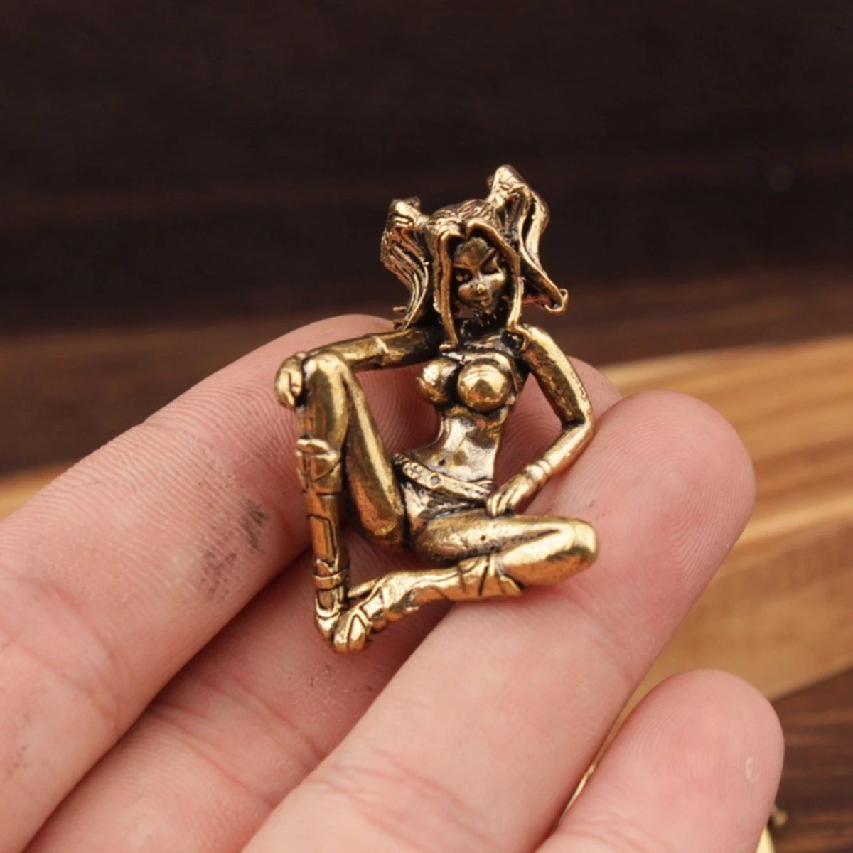 Vintage Brass Beauty Girl EDC Paracord Knife Beads Lanyard DIY Pendant Keychain-