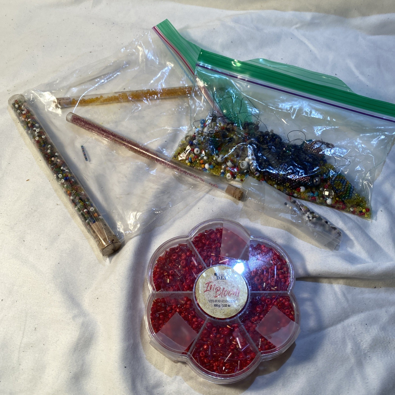 Lot Vintage Modern Jewelry Making Beads (small Size) Supplies Different Colors