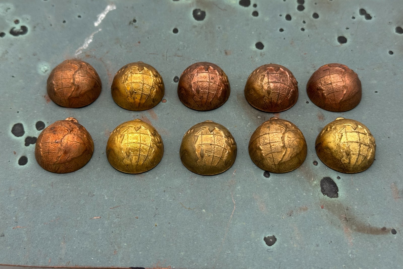 Lot of 10 Vintage Brass Earth Globe Charms – Planet World One-Sided (29mm)