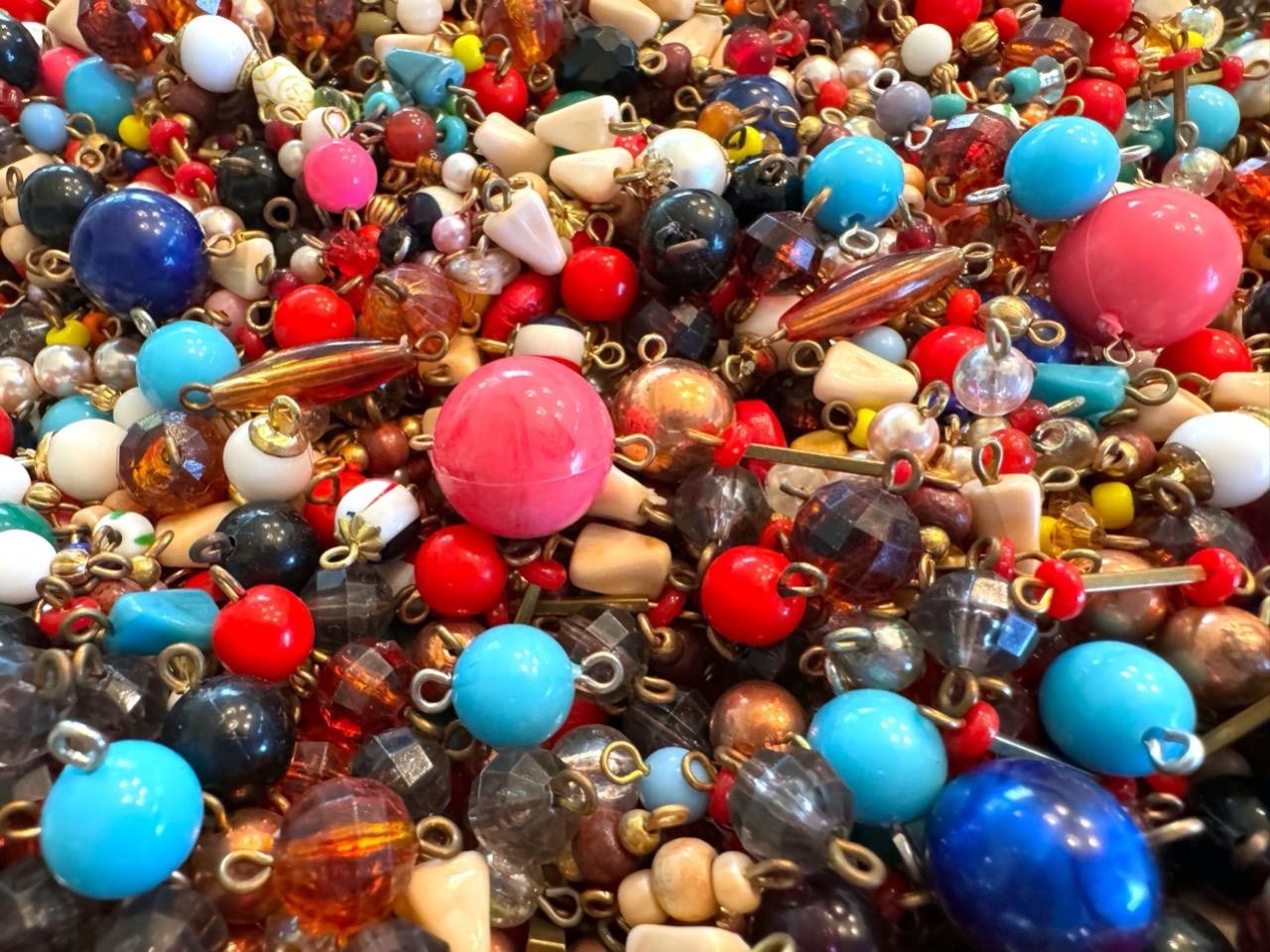 Vintage 2 Looped Beads Connector Beads Mix around 180 pieces