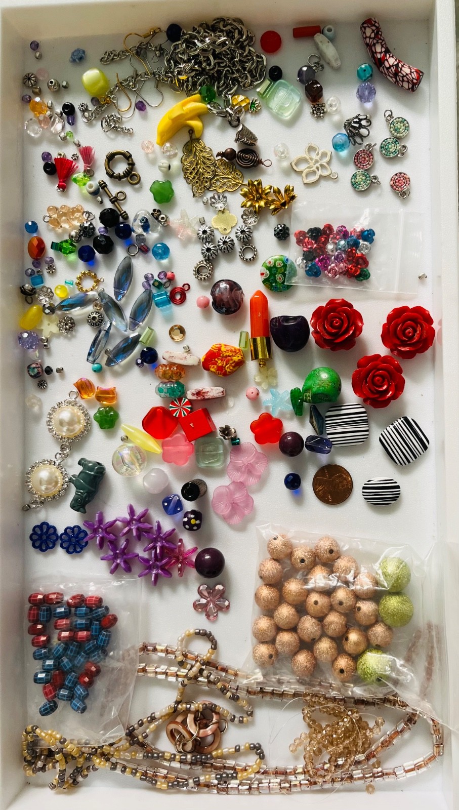 1.5 Lbs BEAD SOUP & Findings Random Mix Loose Beads New Findings