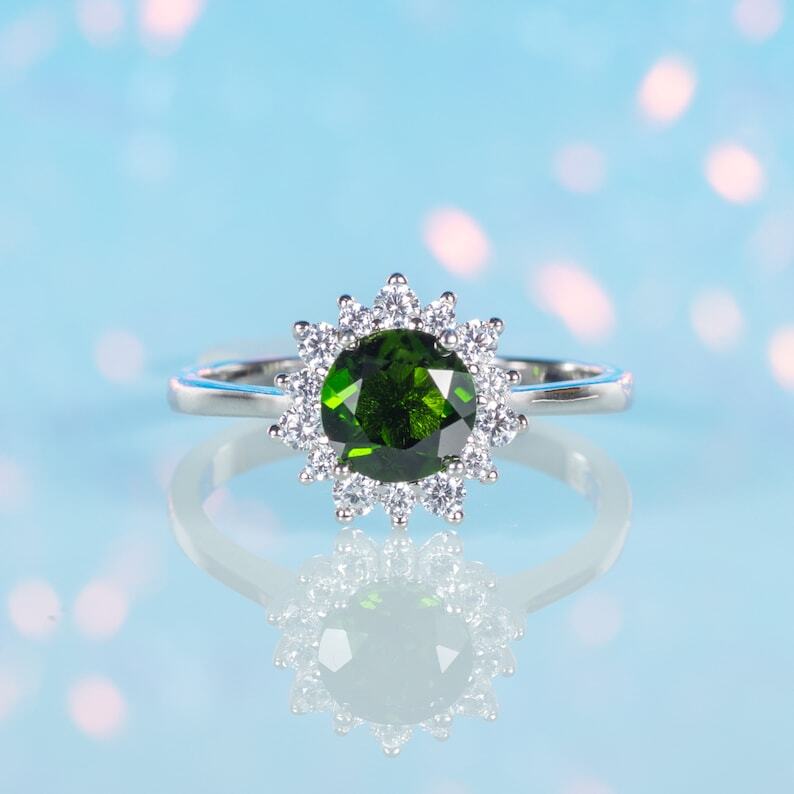 Vintage Chrome Diopside Gemstone Halo Engagement Ring 925 Sterling Silver Ring