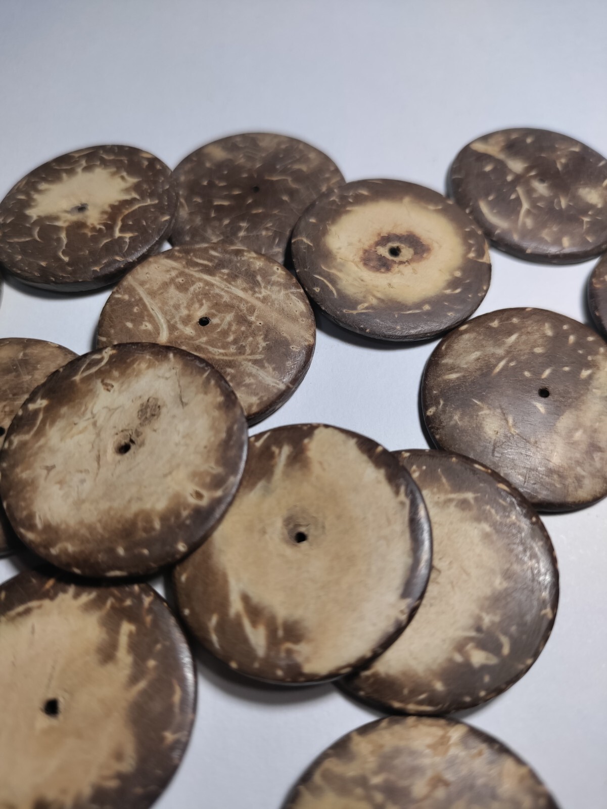 Vintage Coconut Beads, 142 Pieces In Natural Colors-brown, Yellow, Rust & Cream