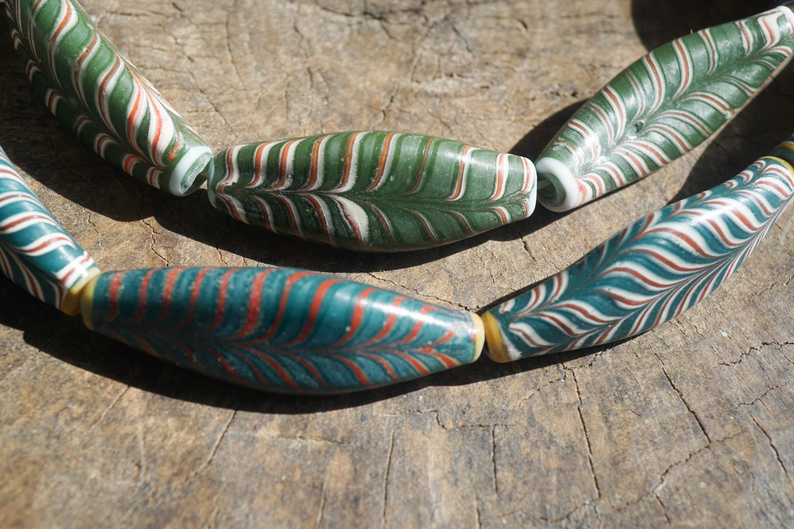 Artisan Made Java Glass Beads: Large Painted Feather Design (16x46mm), 2924D518