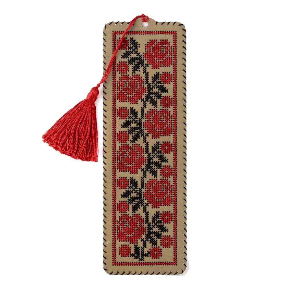 DIY Embroidery Kit on Kraft Cardboard – “Bookmark – Roses” Needlework Craft