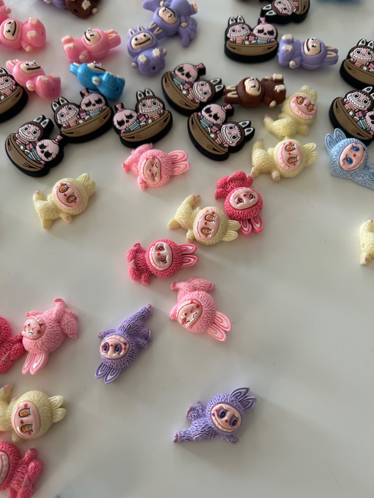 125+ pieces Cartoon Silicone/Acrylic mix Focal Beads for Pens. Focal Beads Bulk