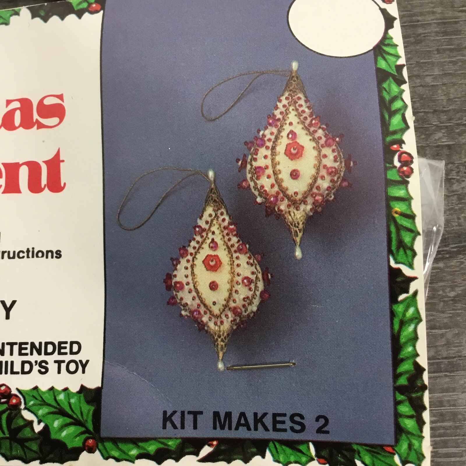 Holiday Industries Christmas Ornament Kit American Beauty Push Pin Pink Gold