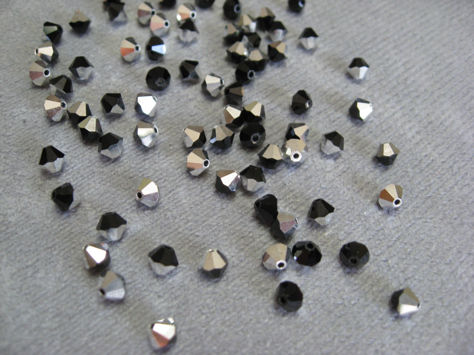 Austrian Crystals 4mm Bicone Jet Hematite 2X