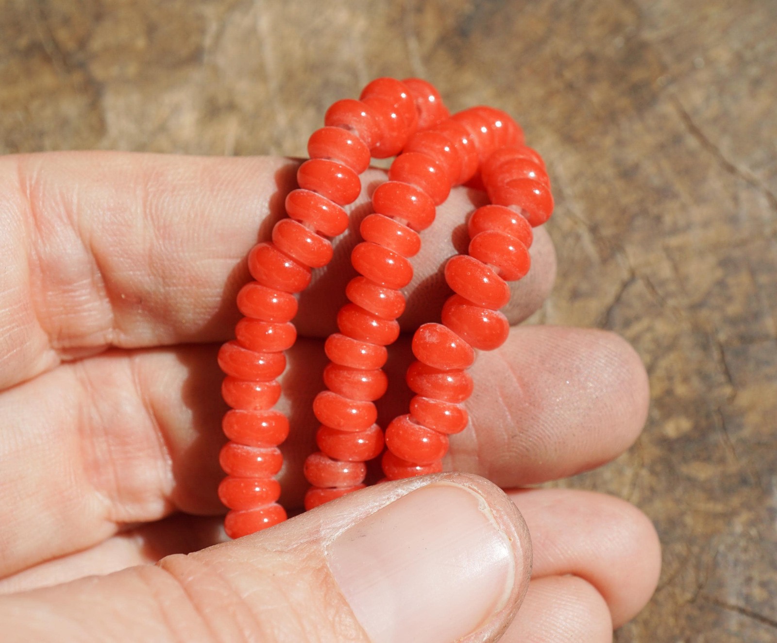 Artisan Made Java Glass Donut Beads (6.5mm) – Poppy Red Strand (2937A367) Donut