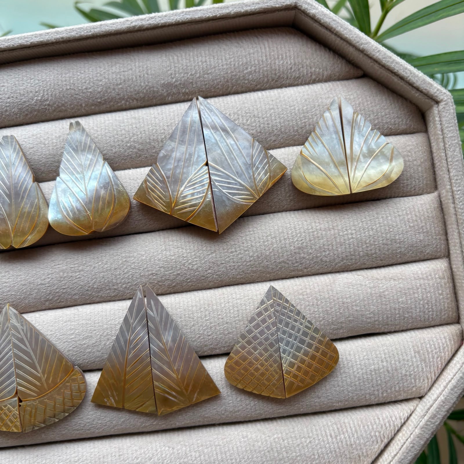 Mother of Pearl Gemstone, Beautiful Mother of Pearl Carving Pairs Jewelry Making