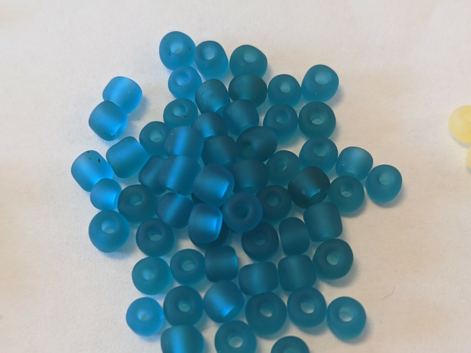 6/0 Frosted Transparent Glass Seed Beads, size 3 ~4mm, Hole: 1mm Qty 30g