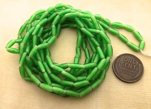 Vintage 3 x 9mm Oblong Green Glass Rice Beads Japan 180