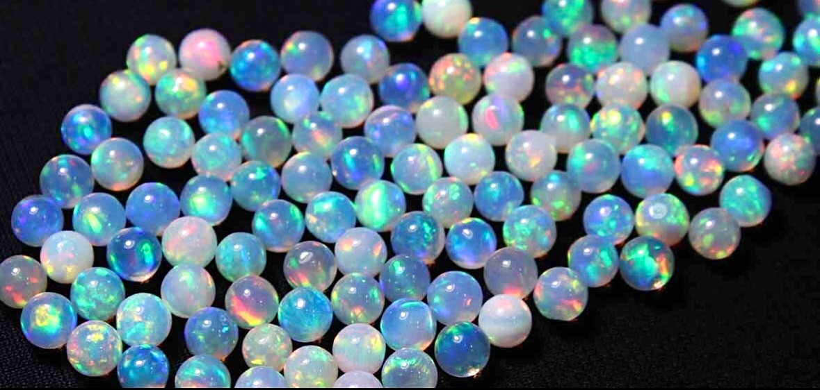 AAA Fire White Opal Balls Natural Loose Ethiopian Opal Gemstone For Jewelry