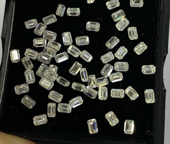 Natural Certified D Color Blue VVS1 Emerald Cut 6×4 MM Diamond 20 Pcs