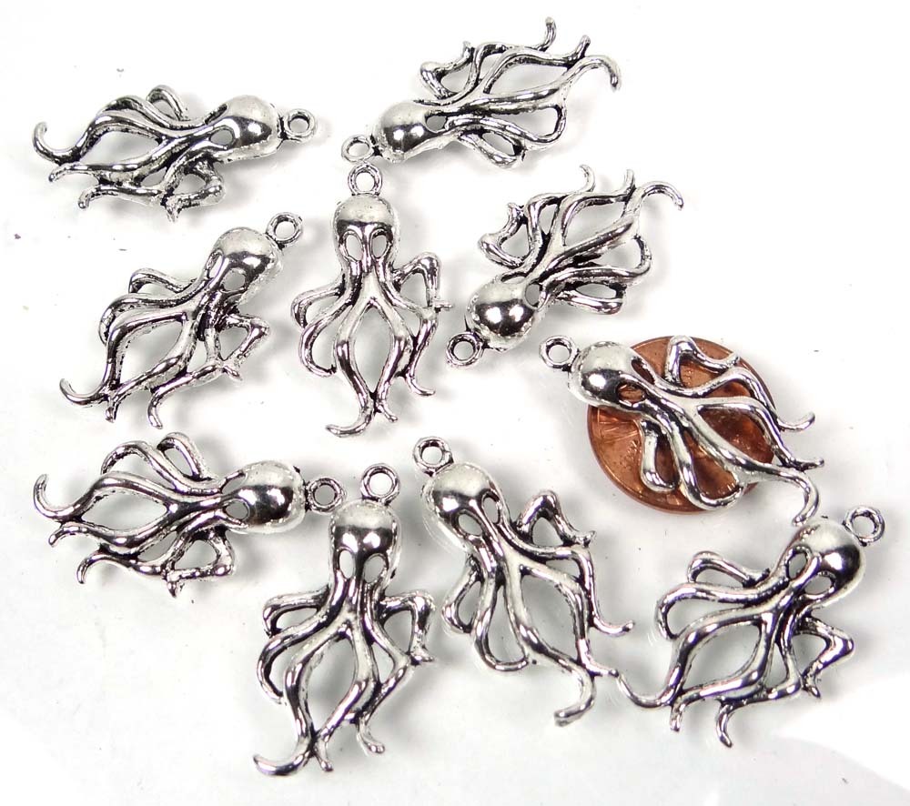10 Antique Silver Pewter Cuttlefish Octopus Charms 32x18mm