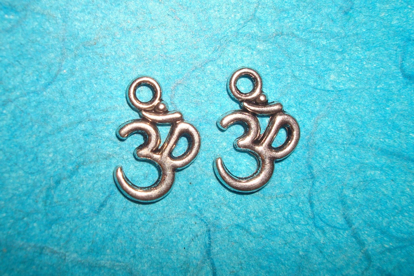 Pendant OM Symbol Charm Hinduism Charm Hindu Charm Meditation Charm Yoga Charm