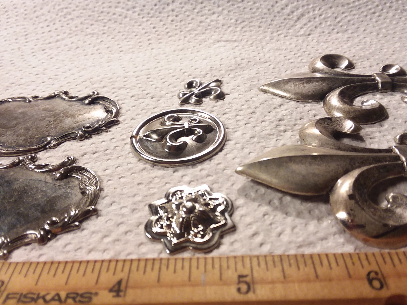 Jewelry Findings:8PCS Heavy Classic Silver Tone Findings 02-01-2025