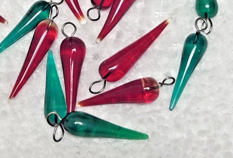 23 Vintage Art Glass Beads Charms Red Green w Wire Top Hangers 3/4 inch