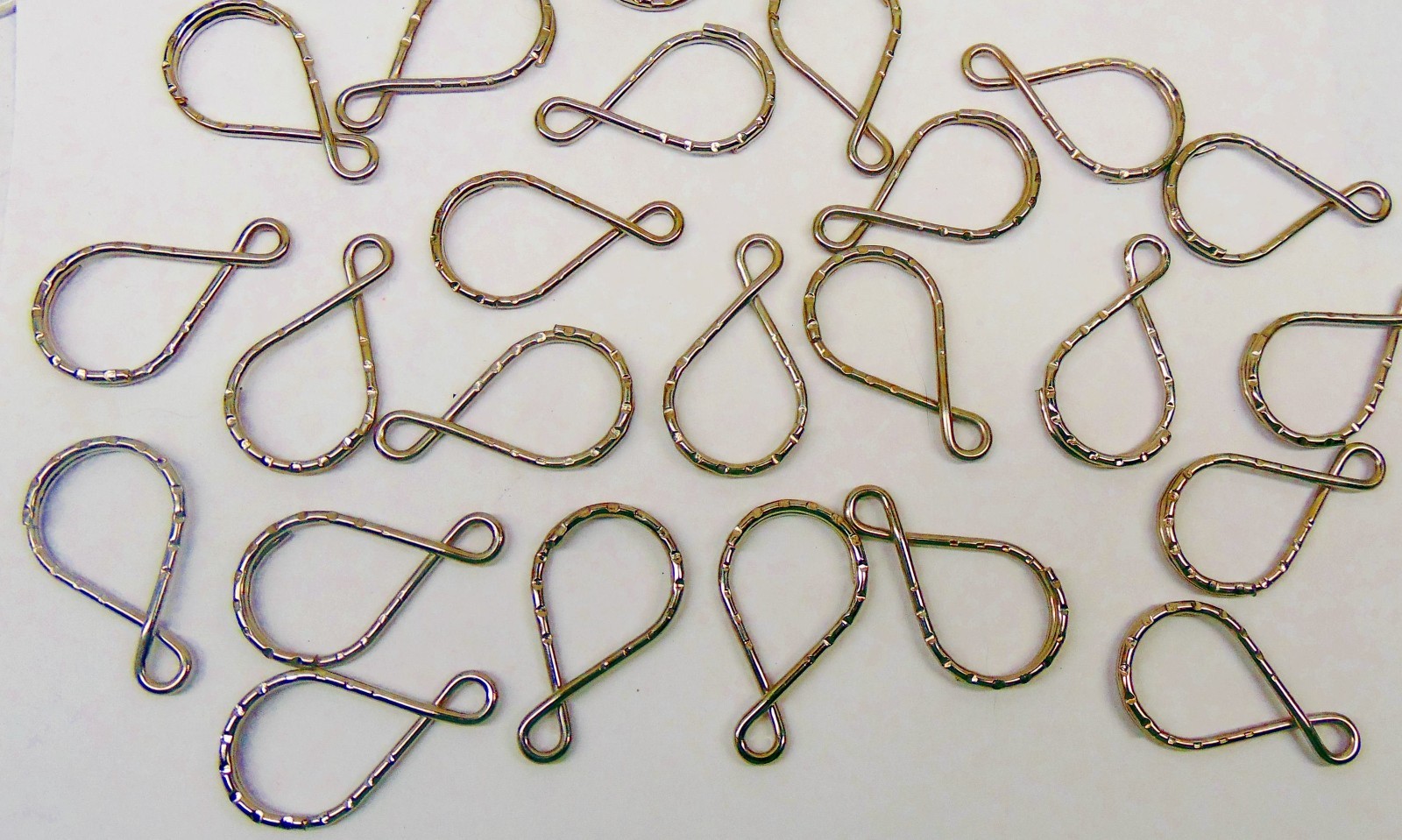 Figure 8 Key Rings Hammered Split Ring Nickel Plated Steel 36mm long (1.5″)