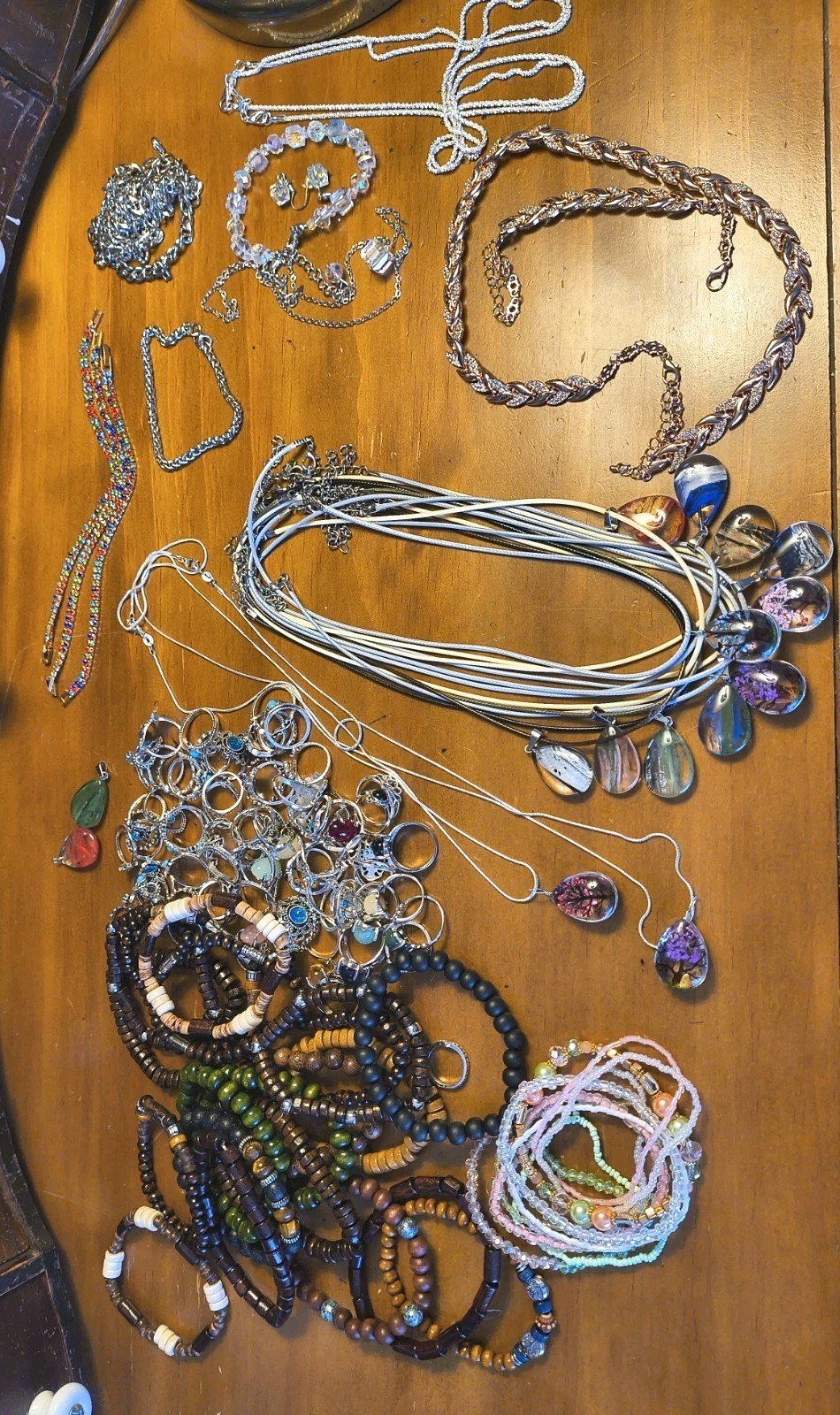 LG Lot Multicolor Costume Jewelry/Crafts Mixed Lot 141 Necklaces/Bracelets/Rings