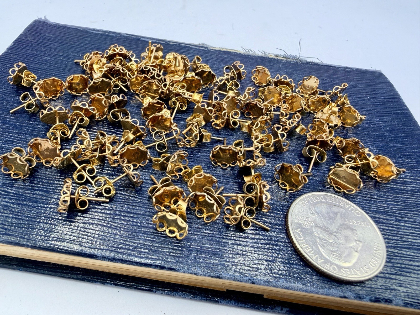 40 Pairs Vintage Gold Tone 6x8mm Earrings Blanks Settings Bezel Jewelry Findings