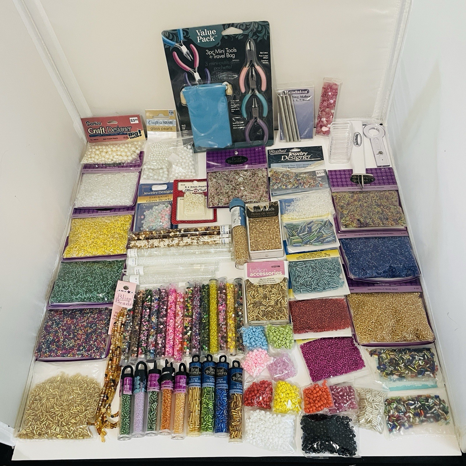 Jewelry Beads Lot Of 78 Oz (4.88 Lb) Seed & Bugle Plastic & Glass Various Colors