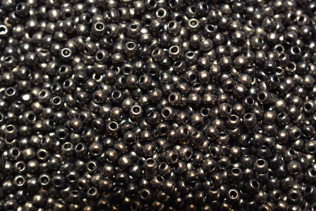 Toho Seed Beads 11/0 – Hybrid Metallic Suede Gold