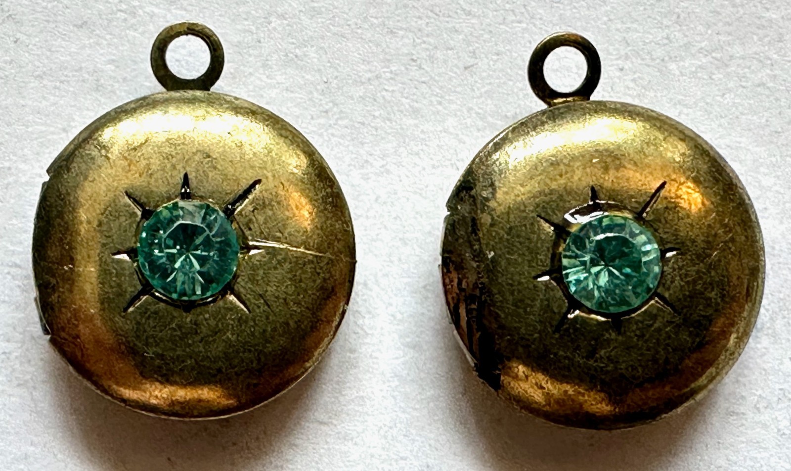 Vintage style lot 6 locket 3 pairs brass heart & round lockets crystal 1/2 of 1″