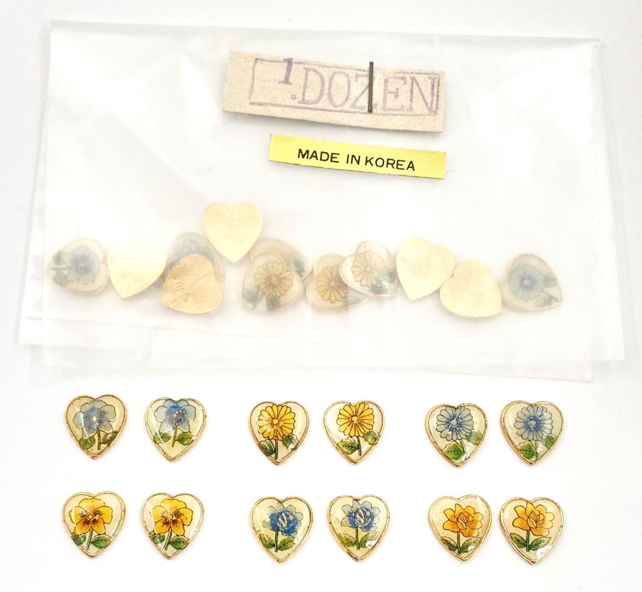 12 Vintage Korean Yellow Blue Assorted Flowers 10mm Heart Cameo Cabochons 5385PT
