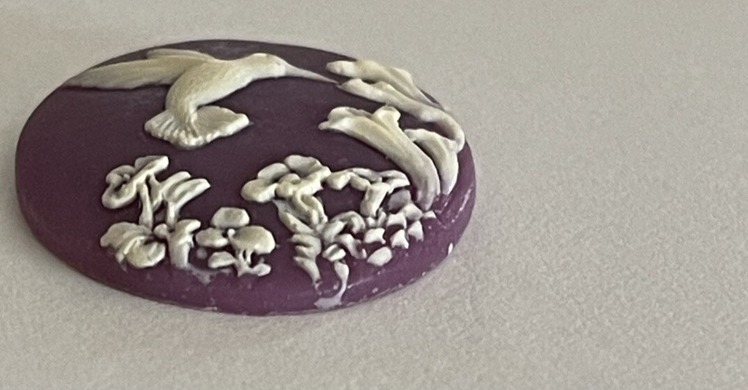 Vintage Hummingbird Garden Cabochon – 40x30mm – Purple Creamy White – 1 Piece