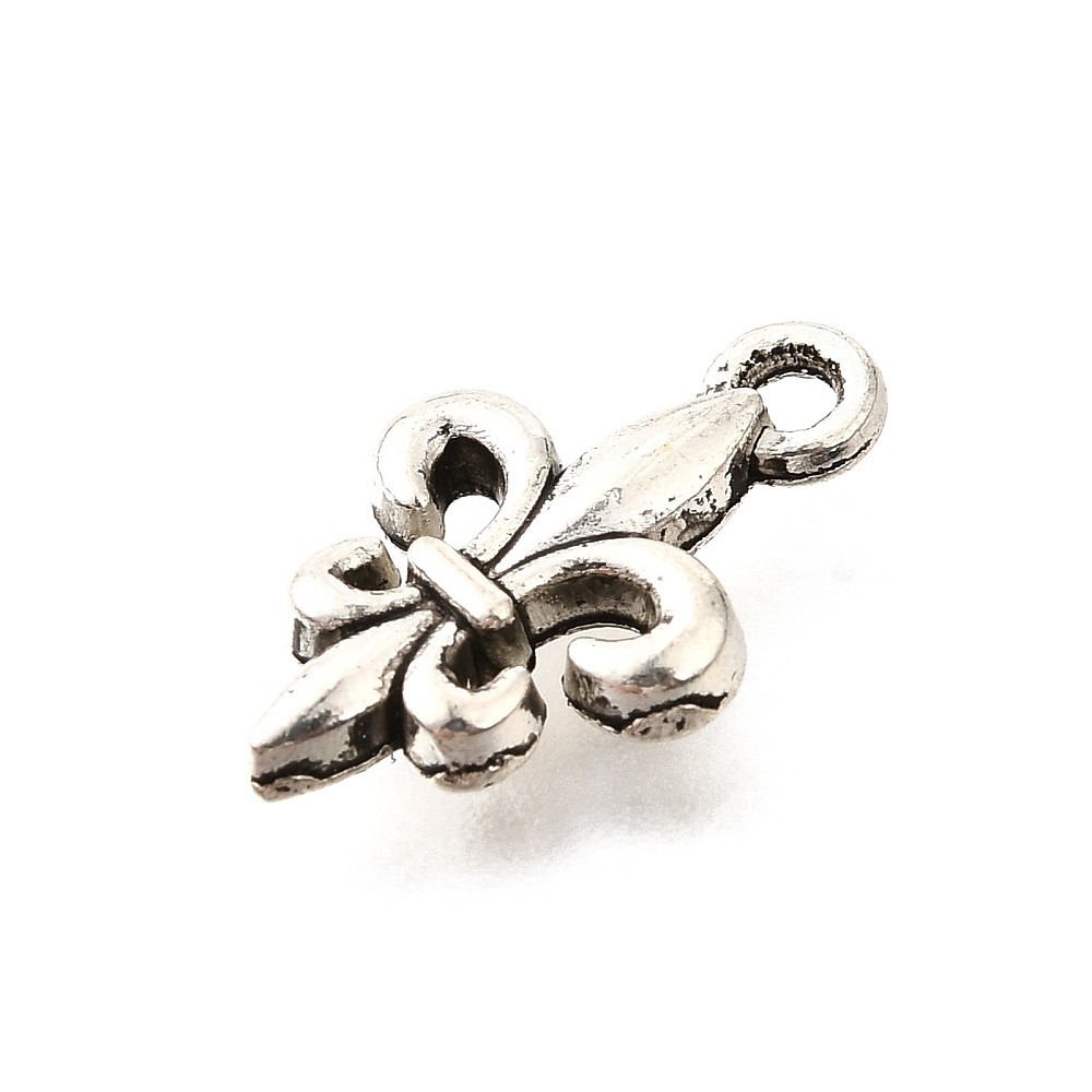 6 Fleur De Lis Charms Antiqued Silver Metal Findings Floral Lily Charms France