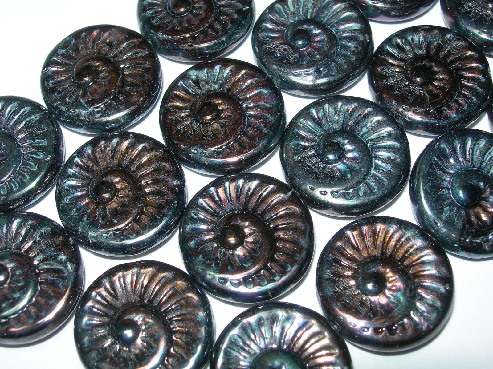 6 – 18mm Black Oil Slick Fossil Snail Shell Swirl Spiral Coin Czech Glass Beads